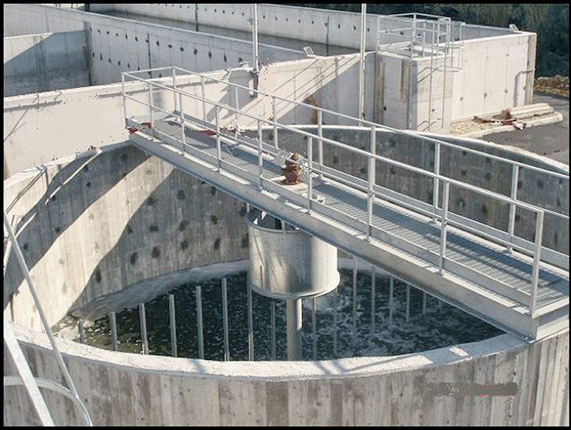 Thickener Bridge with Central Drive